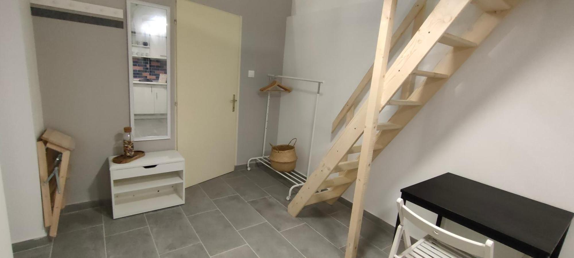 Economic Flat Near The Synagogue Апартаменты